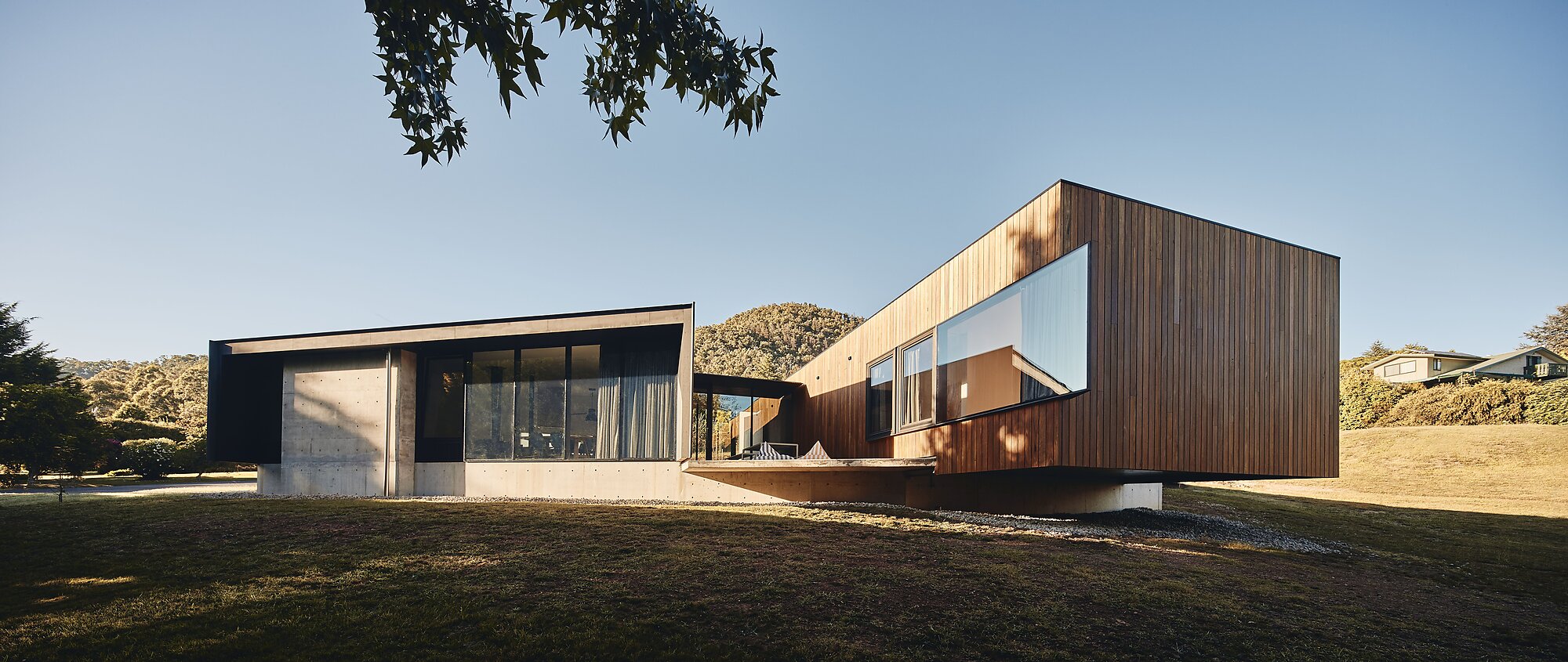 Interior photograph of Wallaby Hill House by Peter Bennetts